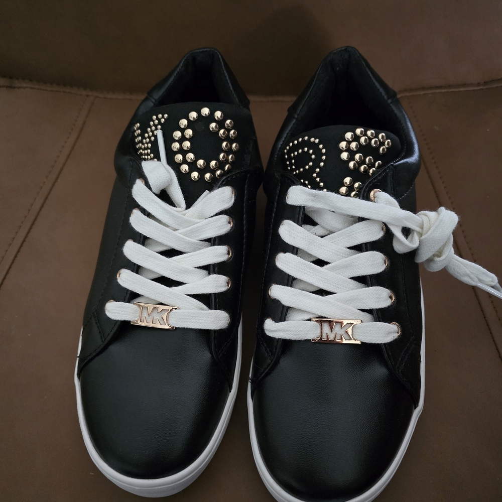 Michael Kors Black and White Women's Sneakers SIZE 5